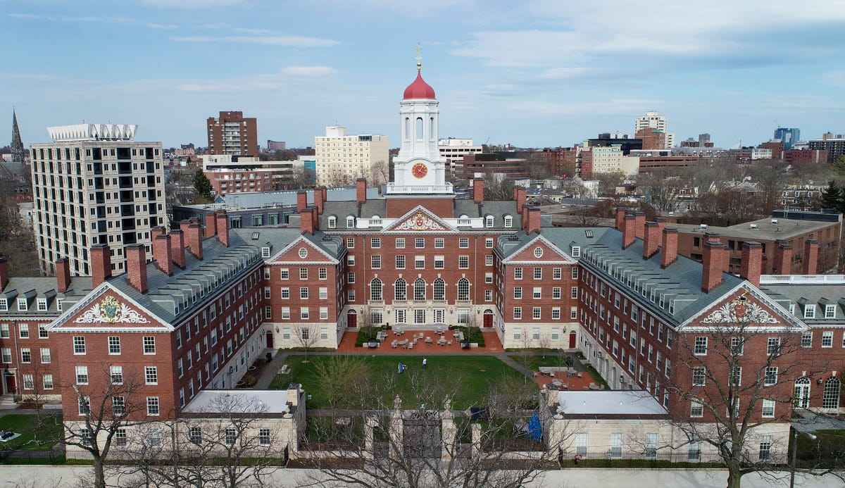31 Colleges With Highest SAT Scores in U.S