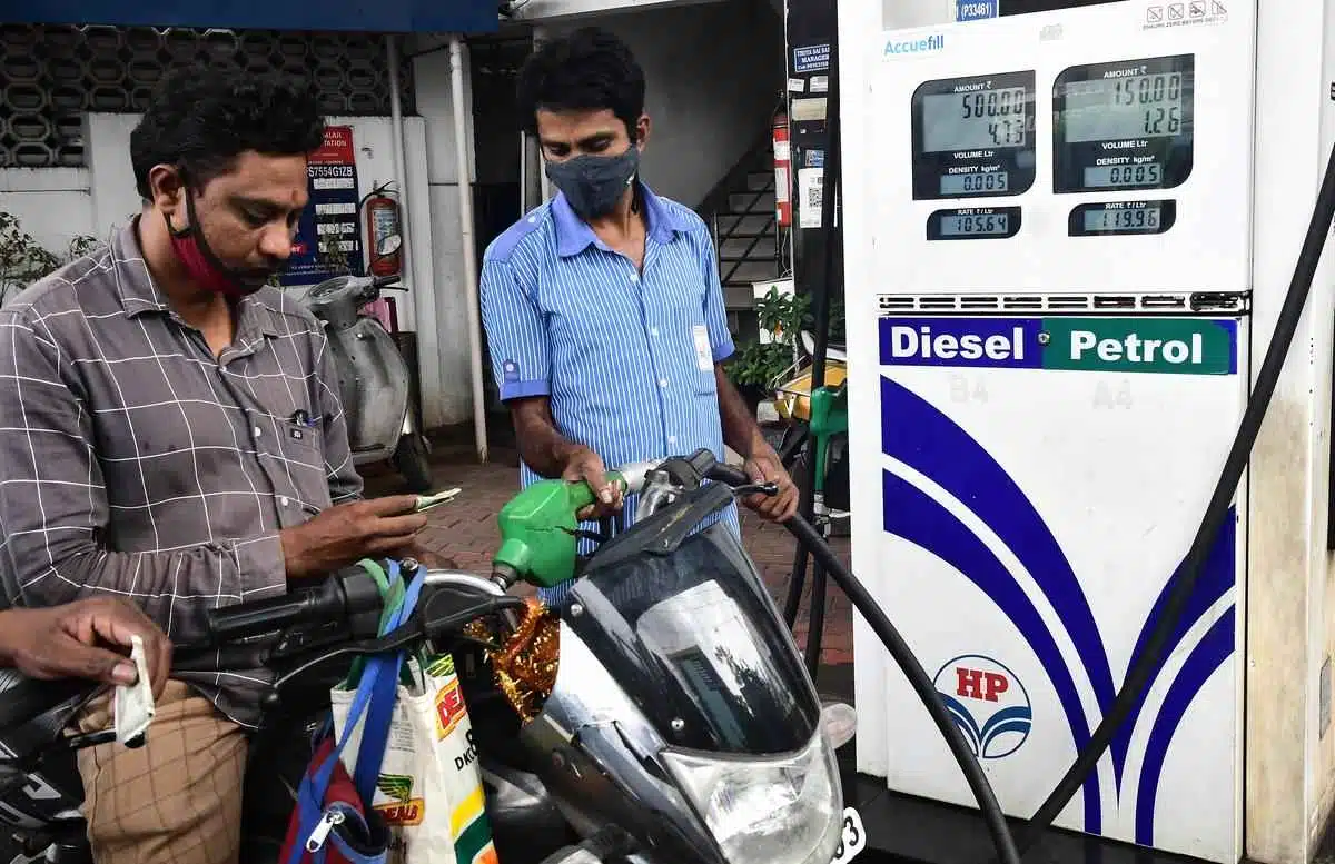 Economic Crisis Petrol-Diesel Price In Pakistan
