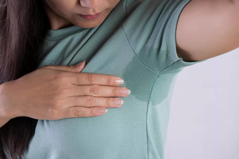 10 Ways to Stop Underarm Sweating