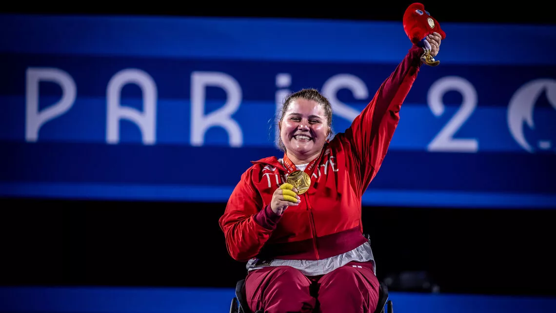 Turkish Archer Oznur Cure Girdi Stuns the World with Paralympic Gold